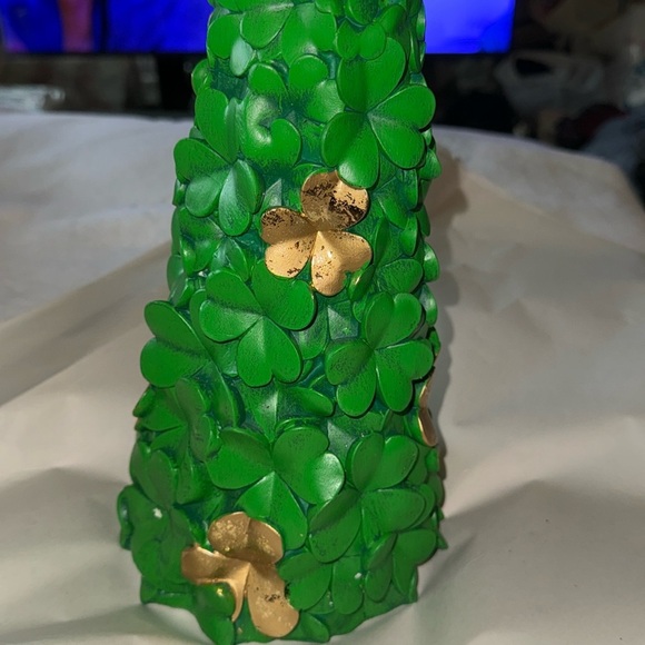 St. Patrick’s Day four leaf clover tree decor 🍀🍀🍀🍀 - Picture 4 of 7